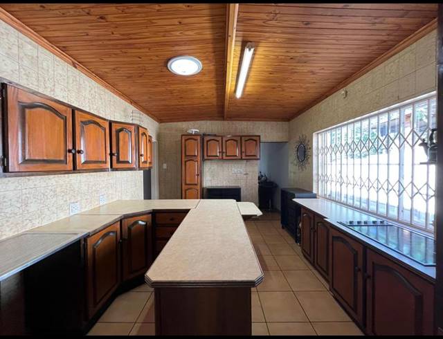 4 BEDROOM HOUSE FOR SALE IN PRIMROSE